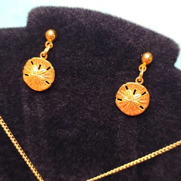 Sand Dollar Set - Picture 4 of 5